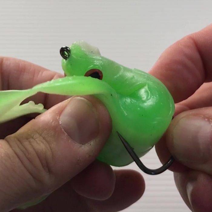 How to rig a soft plastic frog step 6